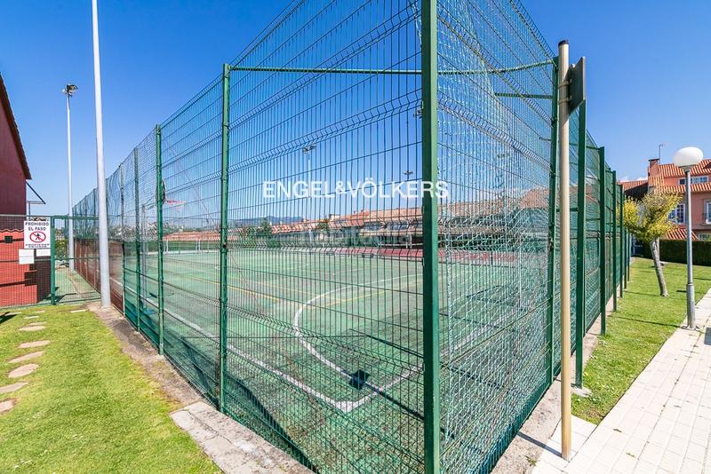 Foto 51ce6e4d-5b2e-46b8-84af-e581bc2f17ce. Casa vivienda unifamiliar en puente romano en Baiona