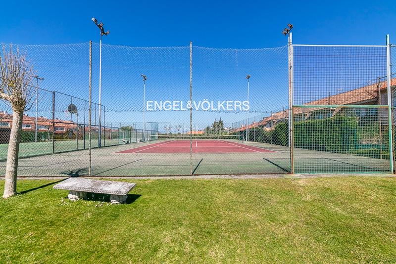 Foto 81927e5b-71f2-4b96-a55d-433f25164161. Casa vivienda unifamiliar en puente romano en Baiona