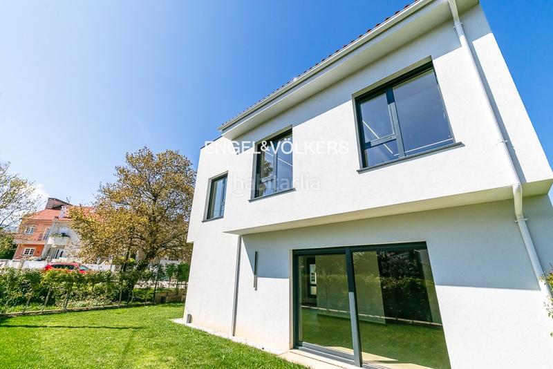 Foto b244ae65-6928-44af-8c49-cba19df5cdae. Casa vivienda unifamiliar en puente romano en Baiona