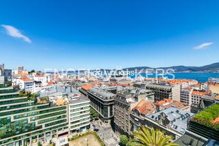 Attique à Centro - Areal. Vivienda única con terraza y vistas al mar