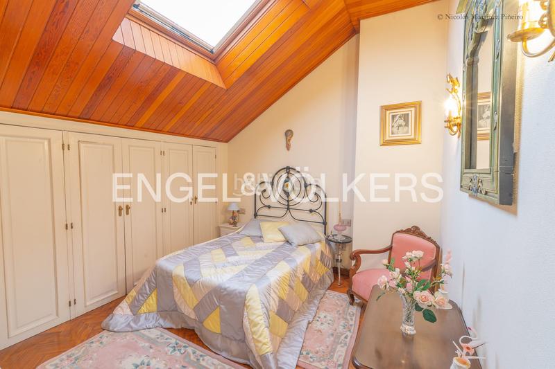 Foto 2b7c6f5c-688d-4f6b-afee-f34dfae8dc6b. Maison avec chauffage parking dans Coia Vigo