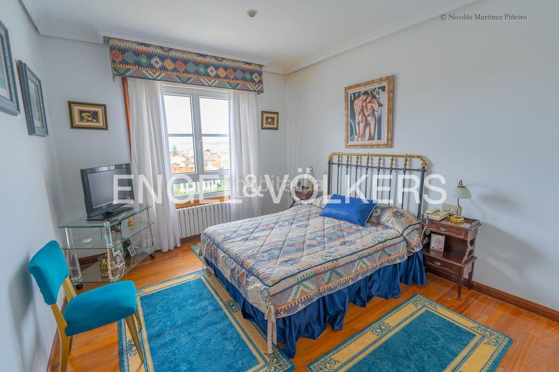 Foto d4cccfaa-c53d-42cb-938a-385cbef1c683. Maison avec chauffage parking dans Coia Vigo