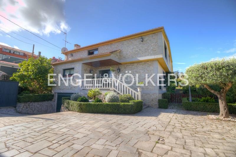 Foto 85f10ee8-902f-4f9e-855a-4db8d33e3b9d. Casa amb calefacció aparcament piscina a Coruxo - Oia - Saiáns Vigo
