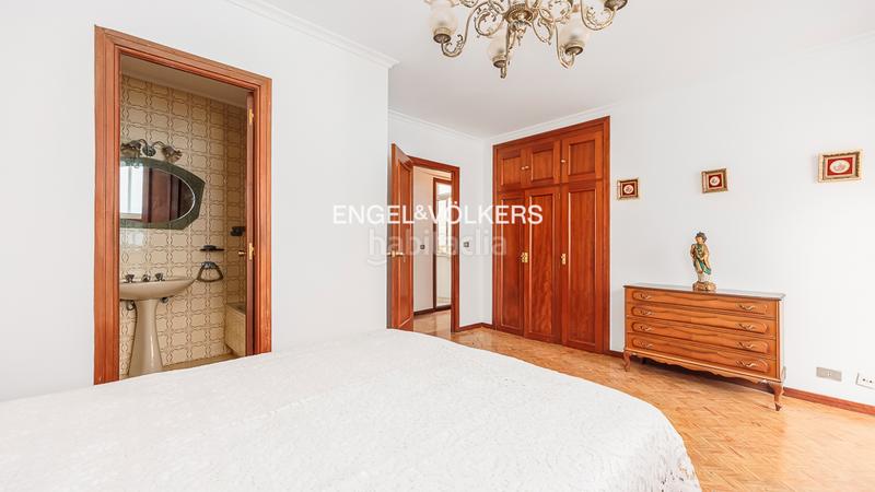 Foto 04e94cc3-de10-42bd-9577-84ecc8a8d231. Apartamento taboada leal 4 dormitorios en Plaza España - Corte Inglés Vigo