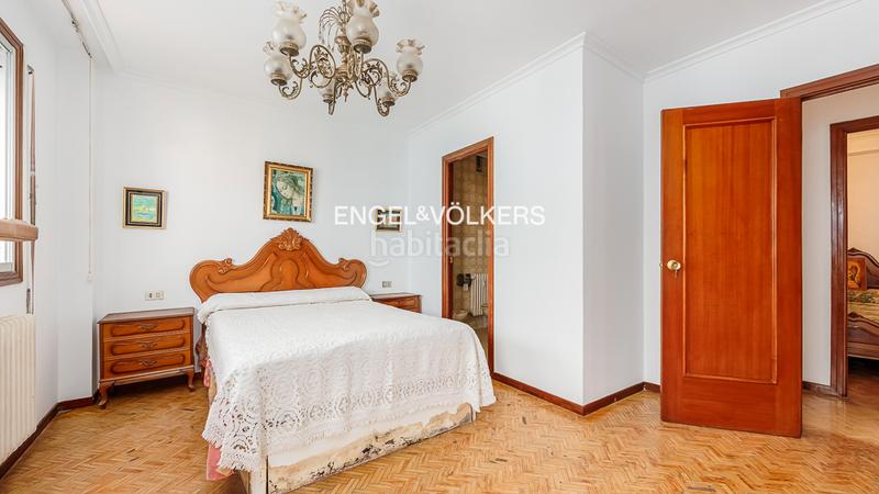 Foto 3f58fc31-36e4-4401-bf02-adde343a8de6. Apartamento taboada leal 4 dormitorios en Plaza España - Corte Inglés Vigo