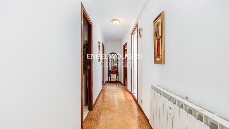 Foto cfa530de-3fd0-458b-8ef8-a329958edf66. Apartamento taboada leal 4 dormitorios en Plaza España - Corte Inglés Vigo