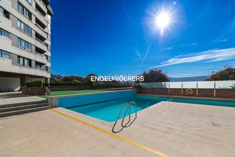 Foto 7a11efb0-4ef1-4b3a-84eb-106c7d65d201. Dachwohnung mit heizung parking pool in Centro - Areal Vigo