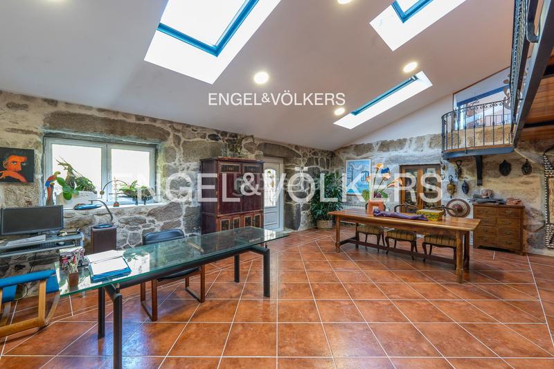 Foto 21ac193f-7e92-47ea-8034-cd26ed7a5204. Casa amb calefacció aparcament piscina a Gondomar