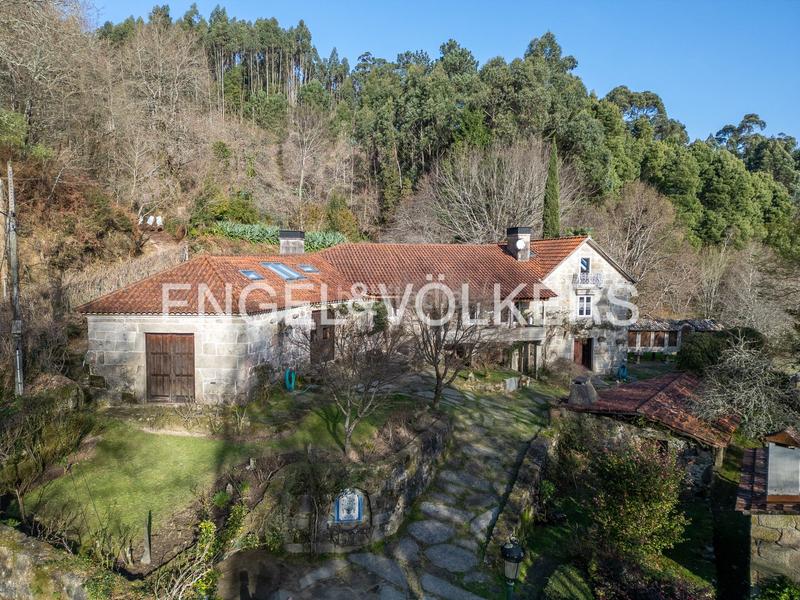 Foto 2264019c-7d5b-4463-9490-5d73a1691ccd. Casa amb calefacció aparcament piscina a Gondomar