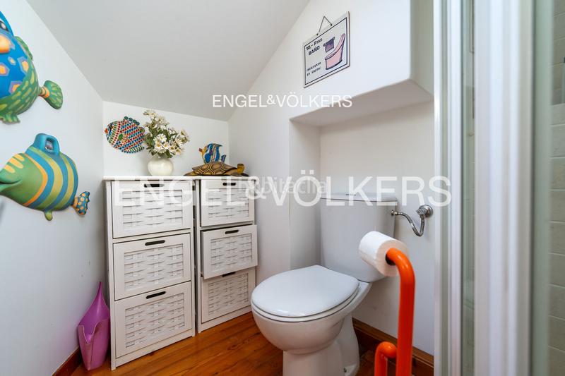 Foto 233b3d79-7899-439e-8d1c-48089904a427. Casa amb calefacció aparcament piscina a Gondomar