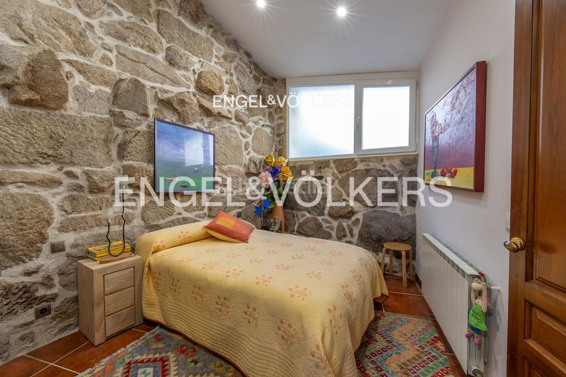 Foto 33197bfa-aee2-4f49-8715-635eb588f23b. Casa amb calefacció aparcament piscina a Gondomar