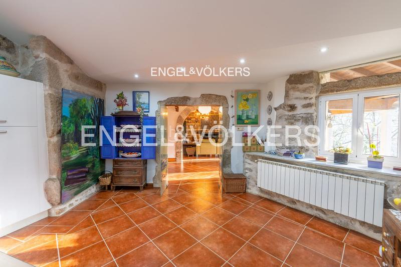 Foto 5019e477-3352-40d5-b4eb-14bdcca26029. Casa amb calefacció aparcament piscina a Gondomar