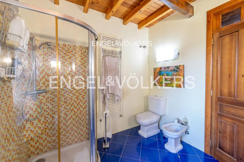 Foto c1ec987f-fca5-4b5e-88e3-f6d2fb3909bb. Casa amb calefacció aparcament piscina a Gondomar