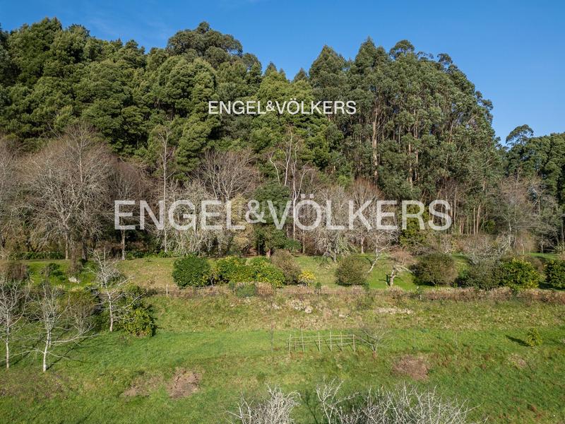 Foto c43e6ebd-4663-4a73-a577-991b37b330bb. Casa amb calefacció aparcament piscina a Gondomar