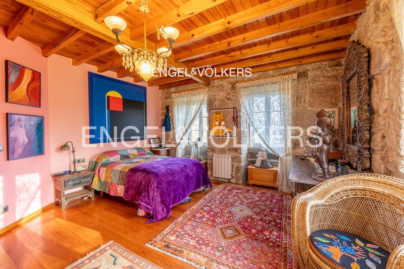 Foto f0299eca-b47a-4d50-a364-d4fec537fee1. Casa amb calefacció aparcament piscina a Gondomar