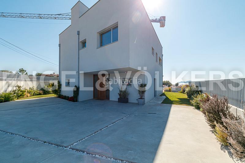 Foto 2aaea78d-1a44-4d1b-93ce-d12dc34b2dce. Casa moderno chalet con espectaculares vistas en Vigo