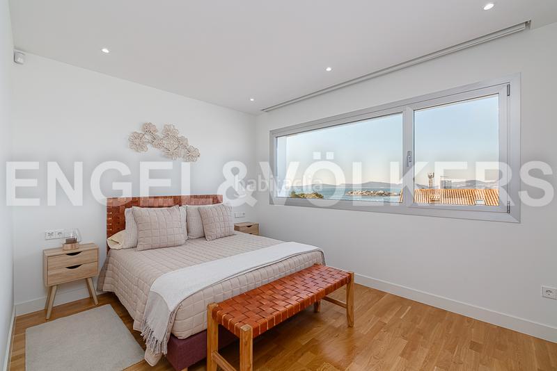 Foto 43ab4639-27a4-4599-98f4-7e484cea9da0. Casa moderno chalet con espectaculares vistas en Vigo