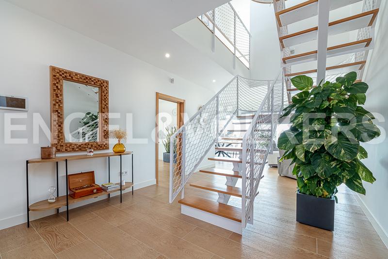 Foto 66778eeb-fb15-4f33-bf96-93efa6cb12c8. Casa moderno chalet con espectaculares vistas en Vigo