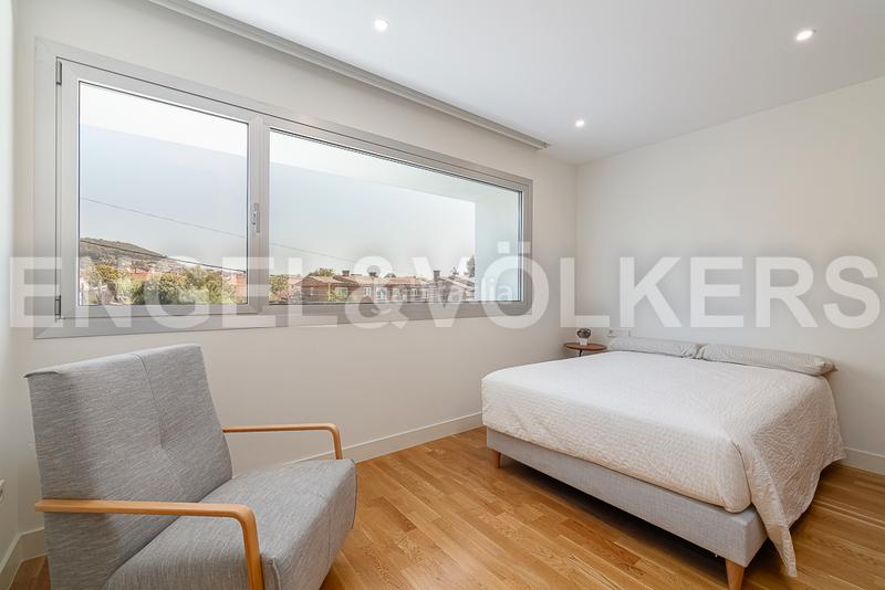 Foto bfa43c42-eff1-4685-856e-4cd00f1b653b. Casa moderno chalet con espectaculares vistas en Vigo