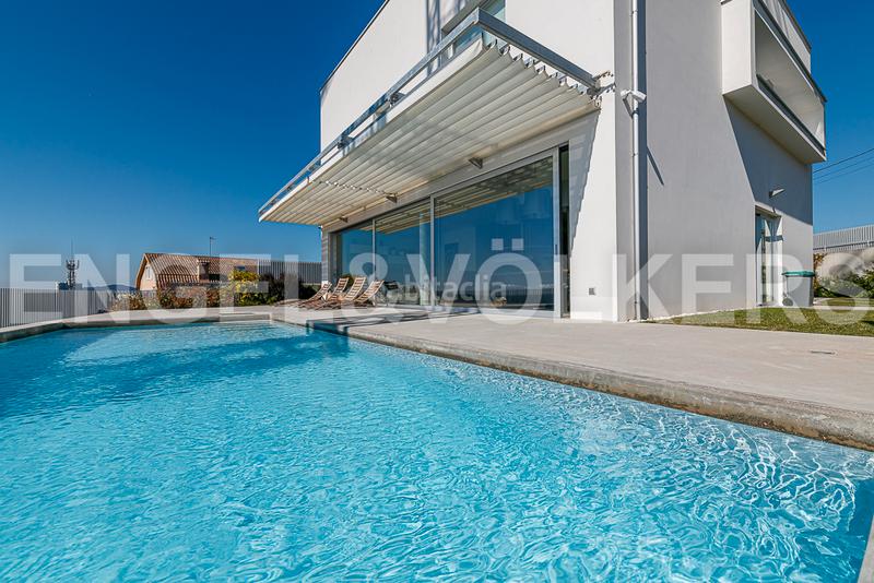 Foto e48b8471-e448-4f86-b8a3-99d484c8ca81. Casa moderno chalet con espectaculares vistas en Vigo