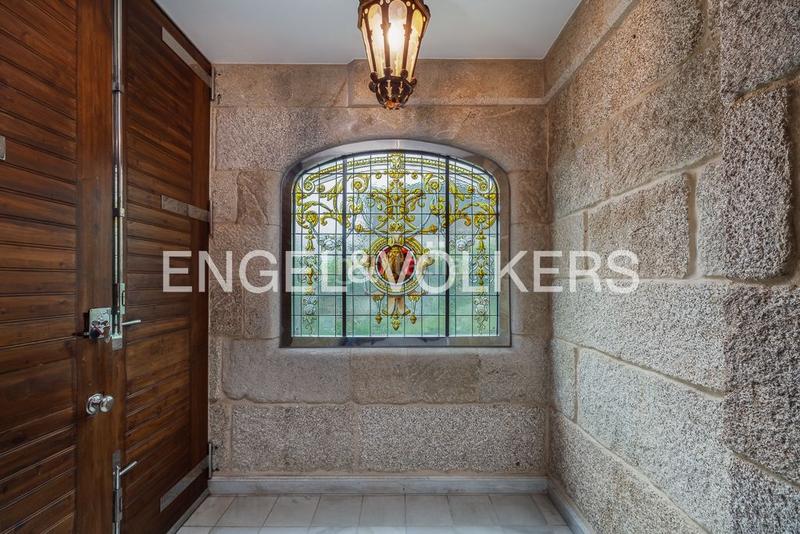 Foto 166bba1f-c307-4179-9e31-795ba3e0d45d. Maison avec chauffage parking piscine dans Coia Vigo