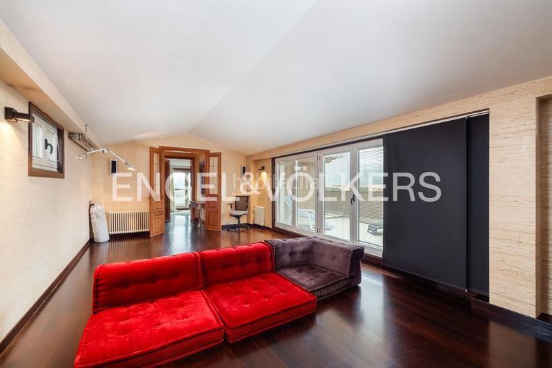 Foto 1d7a9b13-0923-4353-9e79-b52464926f04. Maison avec chauffage parking piscine dans Coia Vigo