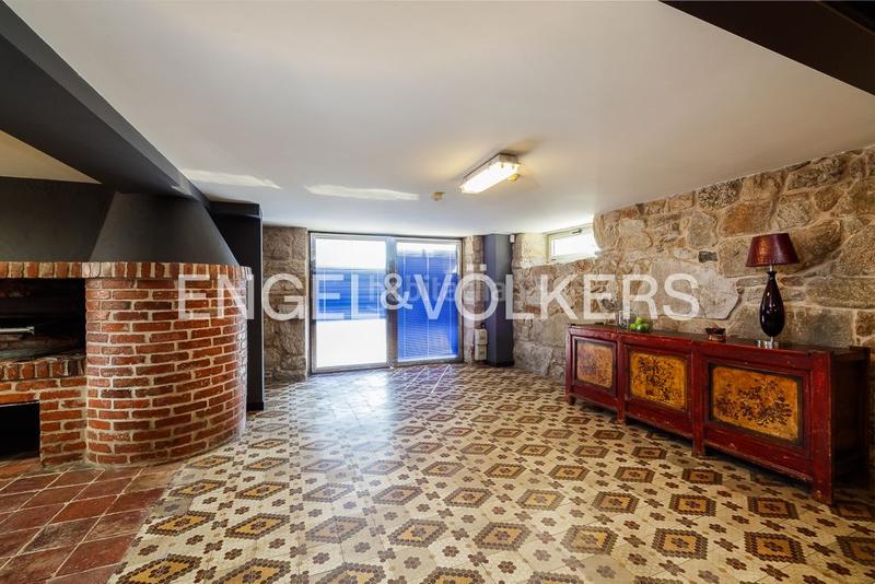 Foto 289fc263-3272-46f0-94be-84d0c6b4fd67. Maison avec chauffage parking piscine dans Coia Vigo