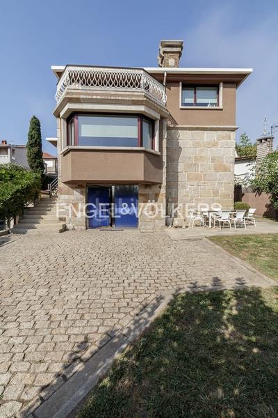 Foto 32c0ed05-e271-4e62-baae-78990223c508. Maison avec chauffage parking piscine dans Coia Vigo