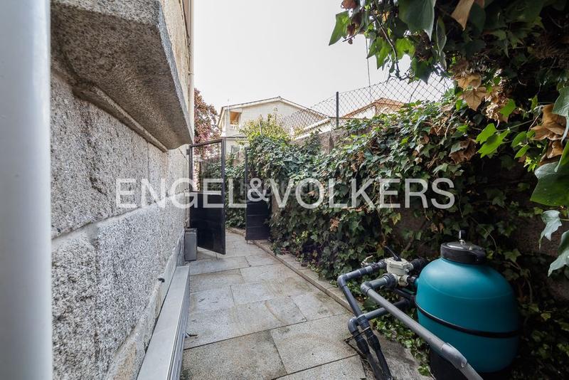 Foto 6599c22e-45b3-40c2-9df4-236e3115119e. Maison avec chauffage parking piscine dans Coia Vigo