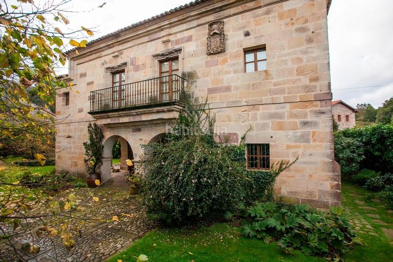 Foto 0aa6dfbf-ffe6-4357-9fb9-8a23c802abf4. Casa amb piscina a Mazcuerras