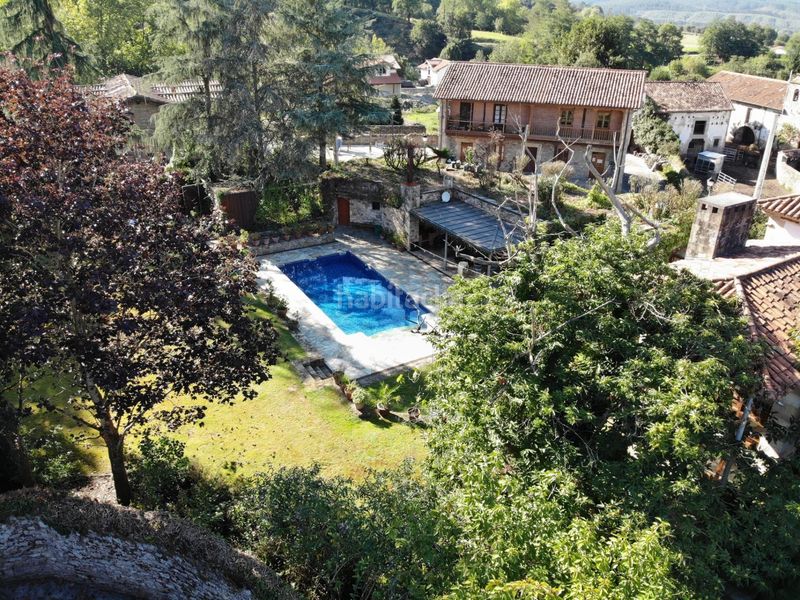 Foto 12e262e3-3b67-4bf0-aafd-ee0af32531a6. Casa amb piscina a Mazcuerras