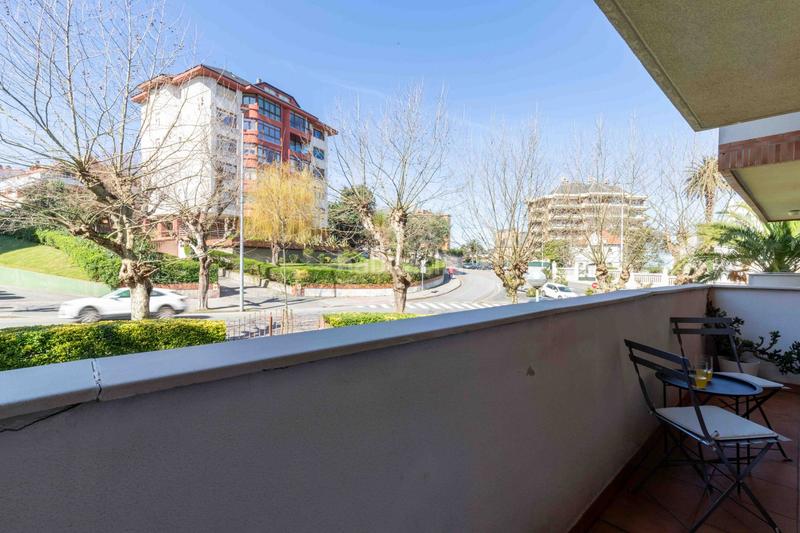 Foto c1af9a12-0e16-45b5-90f0-e938d67fe75c. Appartement dans av infantes 16 dans El Sardinero Santander
