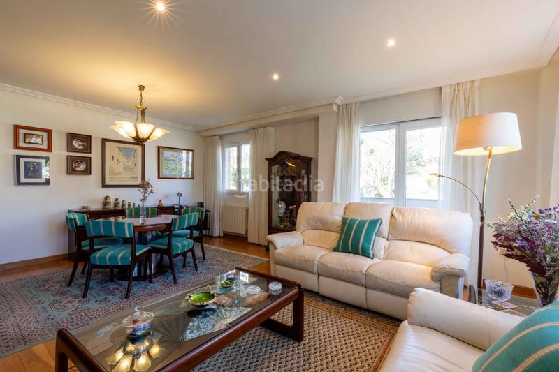 Foto fd936bf4-48c8-4f33-a4b9-bc76bbf33324. Appartement dans av infantes 16 dans El Sardinero Santander