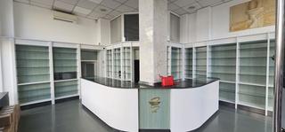 Business premise in Cl rio ebro 4. Torrelavega b covadonga local instalado esquina a dos calles