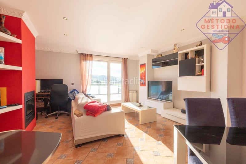 Foto 128ac2ac-74ba-47f3-b854-fd317605797c. Attique avec chauffage parking dans Cudón Miengo