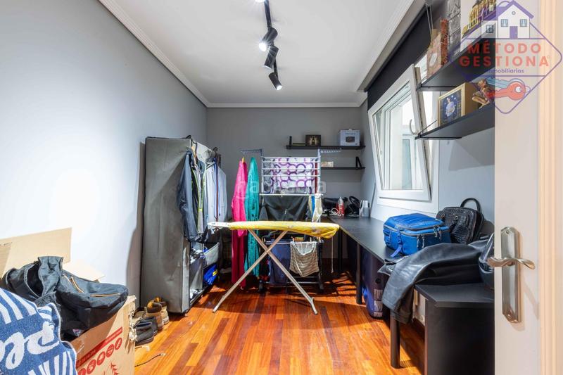 Foto 398b9281-2aef-473a-a72b-339a3cadfa0e. Attique avec chauffage parking dans Cudón Miengo