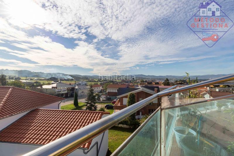 Foto bcb45bb5-0ecf-4e48-a2dc-6c8cd8162d77. Attique avec chauffage parking dans Cudón Miengo