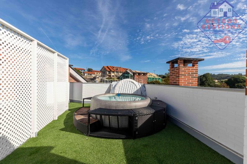 Foto c3f421db-0520-4984-9b6f-dd985e4f3b62. Attique avec chauffage parking dans Cudón Miengo