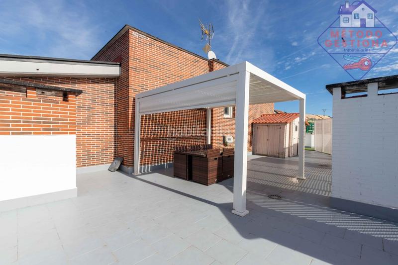 Foto f62c76a6-ad31-4363-90b8-42ee3f2e13f2. Attique avec chauffage parking dans Cudón Miengo