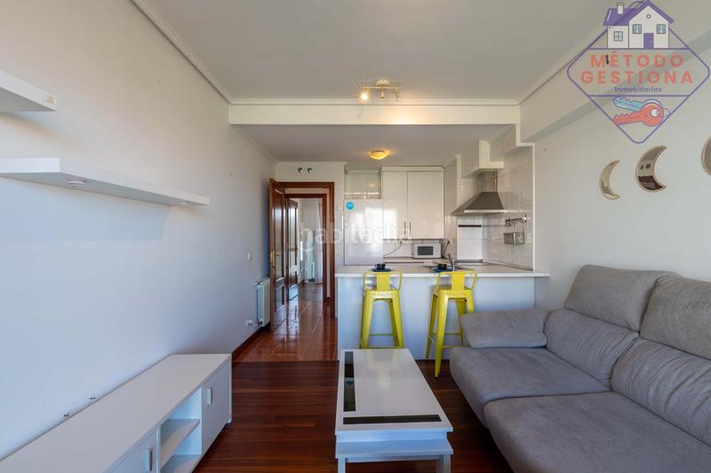 Foto c9bfeb0c-5130-48b0-842e-5f7c9103c16b. Rent apartment with heating parking pool in Mogro Miengo