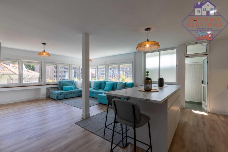 Foto cd5fd279-9337-45a1-8de5-436771e9643c. Pis amb calefacció aparcament a El Sardinero Santander