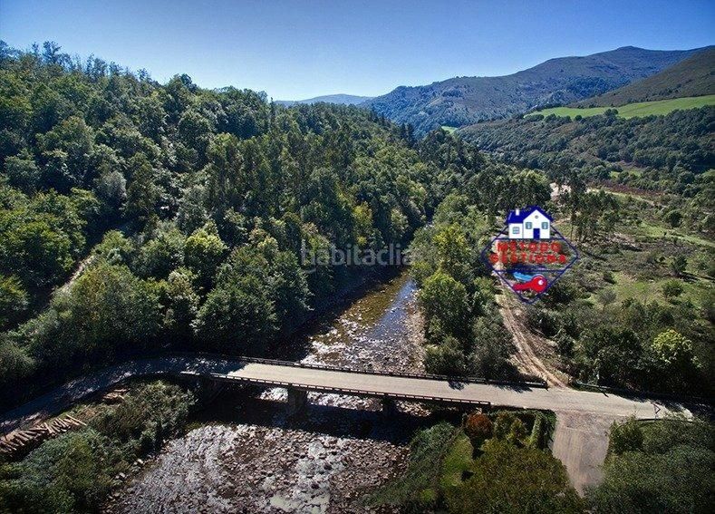 Foto bfb237c5-f844-4541-b7ed-a03d6c98d70a. Casa amb calefacció aparcament a Cabuérniga