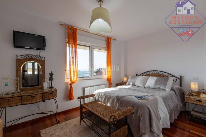 Foto 02a0ee14-c742-4807-a6e4-31c0e58b036f. Casa pareada chalet pareado con vistas en cortiguera en Suances