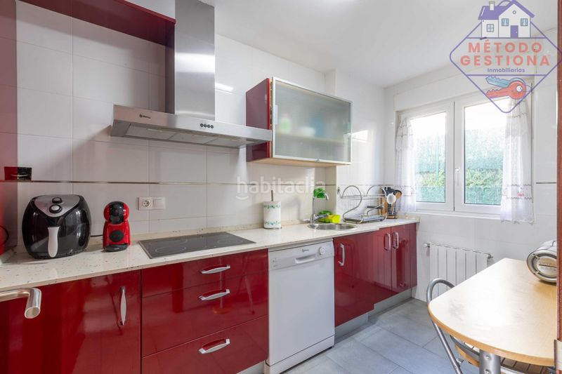 Foto 9d7a5f46-226c-4edc-b5a6-2a770f3ed5f4. Casa pareada chalet pareado con vistas en cortiguera en Suances