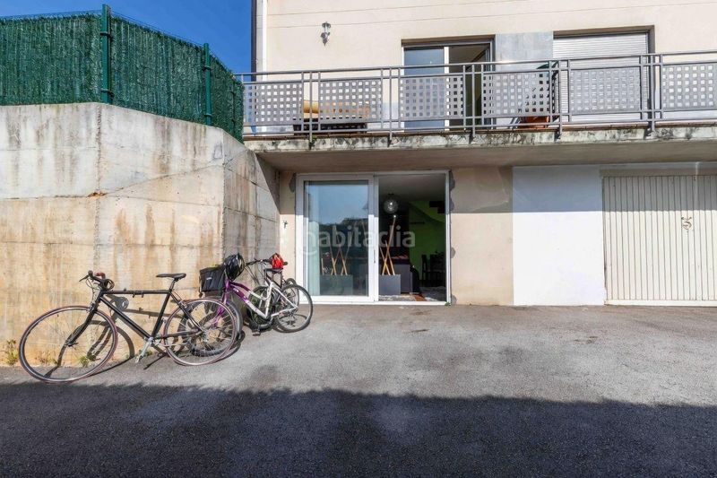 Foto b2e568a9-f56c-45f8-b24b-bcbff9df8536. Casa pareada chalet pareado con vistas en cortiguera en Suances