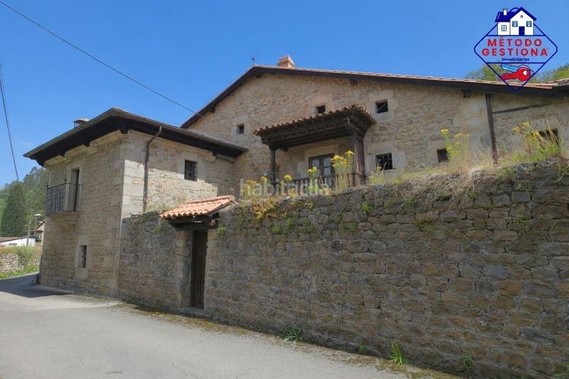 Foto 84cd4737-f810-41cd-bf9a-a85ed404f542. Casa amb aparcament a Cabuérniga