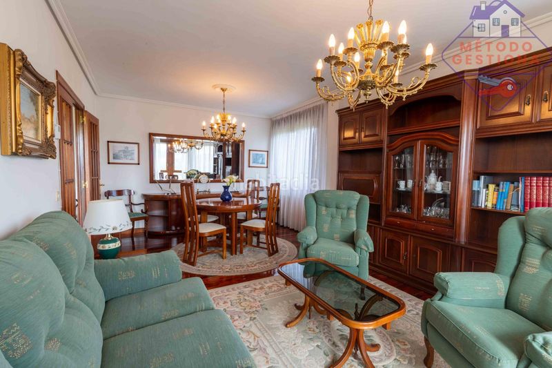 Foto 1d0daeb9-dd31-4b80-8131-ee36016e4c34. Casa amb aparcament a Cudón Miengo