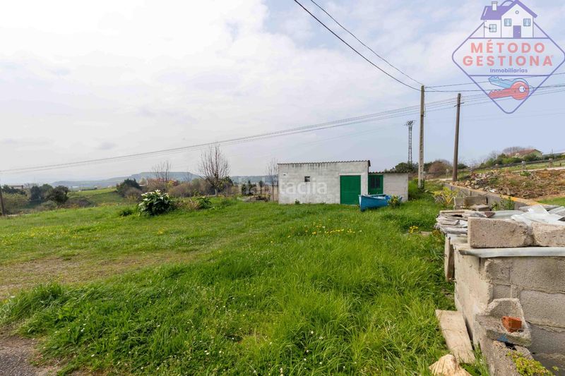 Foto b1a7ff09-a01c-47c7-a44a-86759aa39f9e. Casa amb aparcament a Cudón Miengo