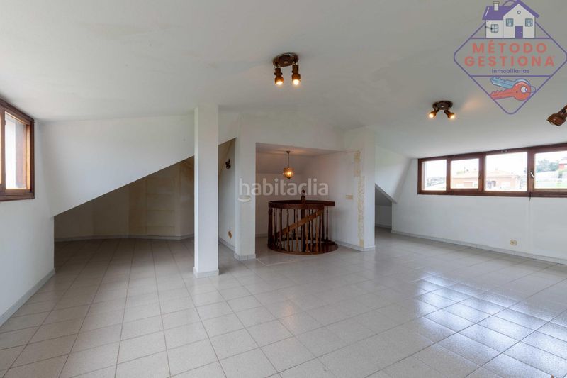 Foto faf39148-068a-40a0-9308-eb0f6058e95c. Casa amb aparcament a Cudón Miengo