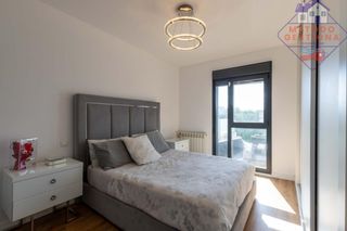 Planta baja en Alisal - San Román. Bajo para entrar a vivir, con terrazajardín cerca del sardinero